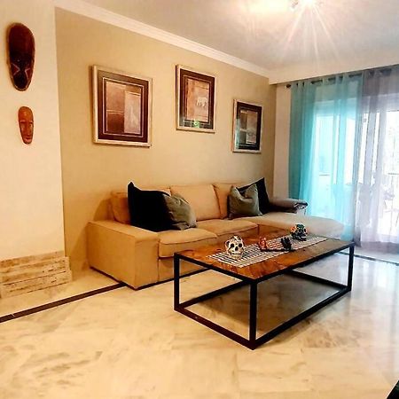 Apartamento Deluxe Puerto Banus Apartment Marbella Bagian luar foto