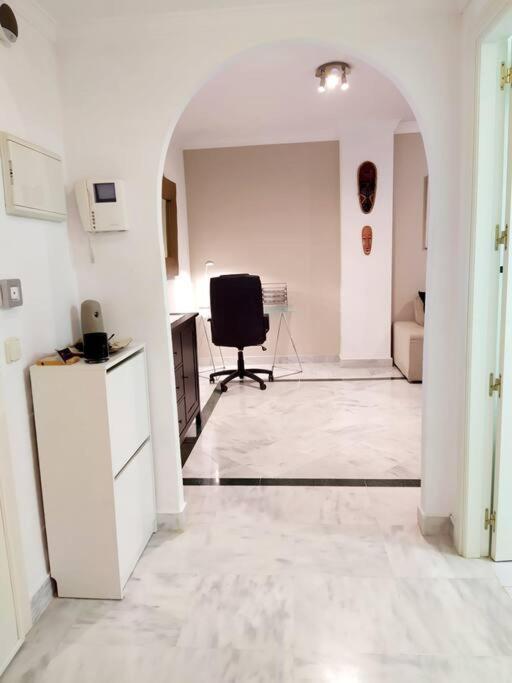 Apartamento Deluxe Puerto Banus Apartment Marbella Bagian luar foto