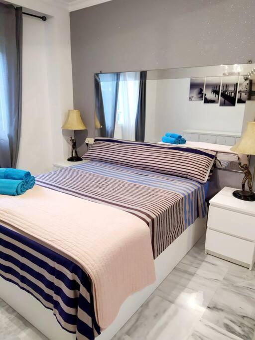 Apartamento Deluxe Puerto Banus Apartment Marbella Bagian luar foto